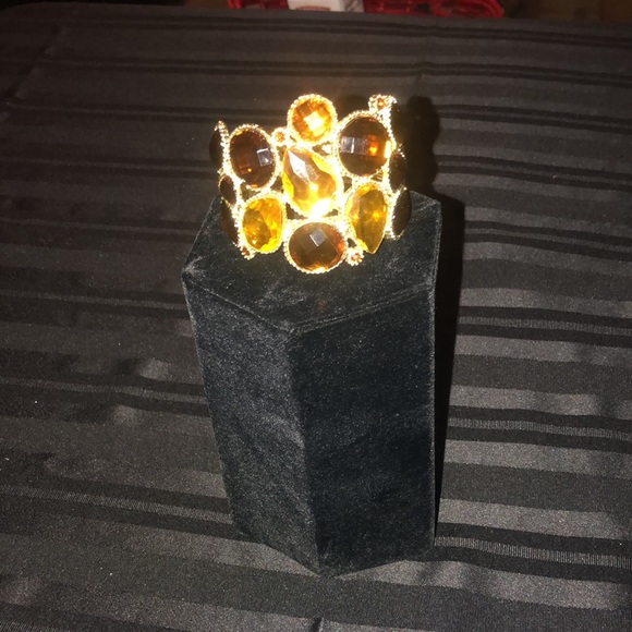 NT Fashions - Picture 5 of 5